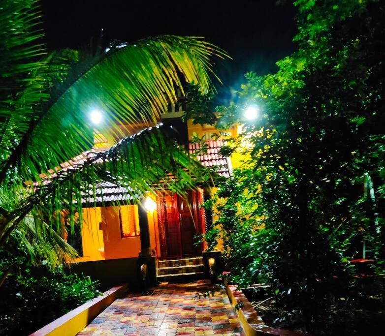 Smith Garden Farm House Auroville Pondicherry Eksteriør billede
